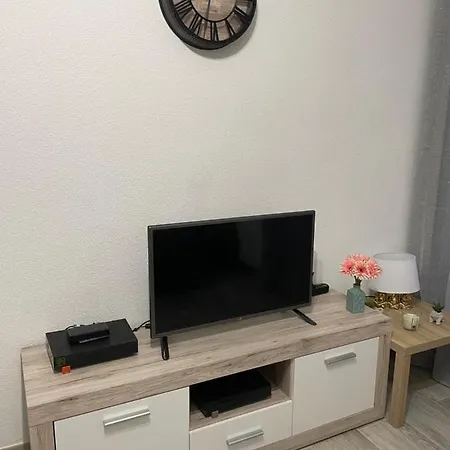 Appartement De Charme A 2 Min De La Plage Vallauris Buitenkant foto