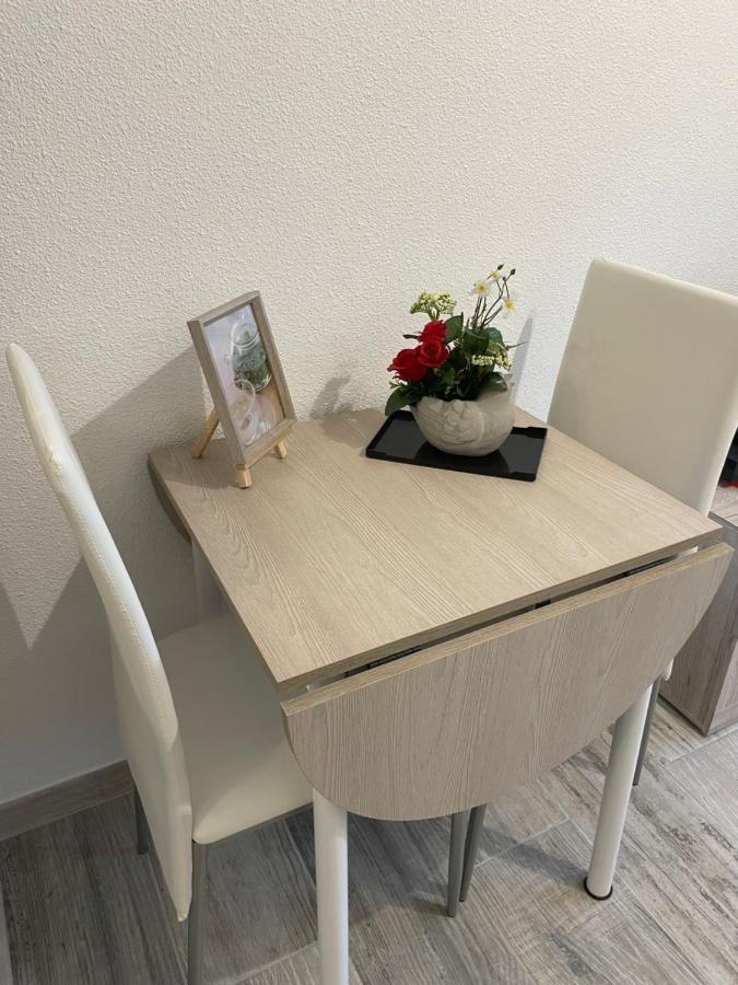 De Charme A 2 Min De La Apartment Vallauris